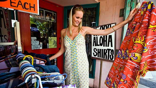 lady shopping for aloha shirts